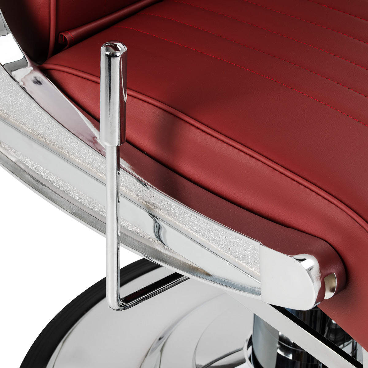 Gabbiano Visionerio+ barber chair red chrome frame