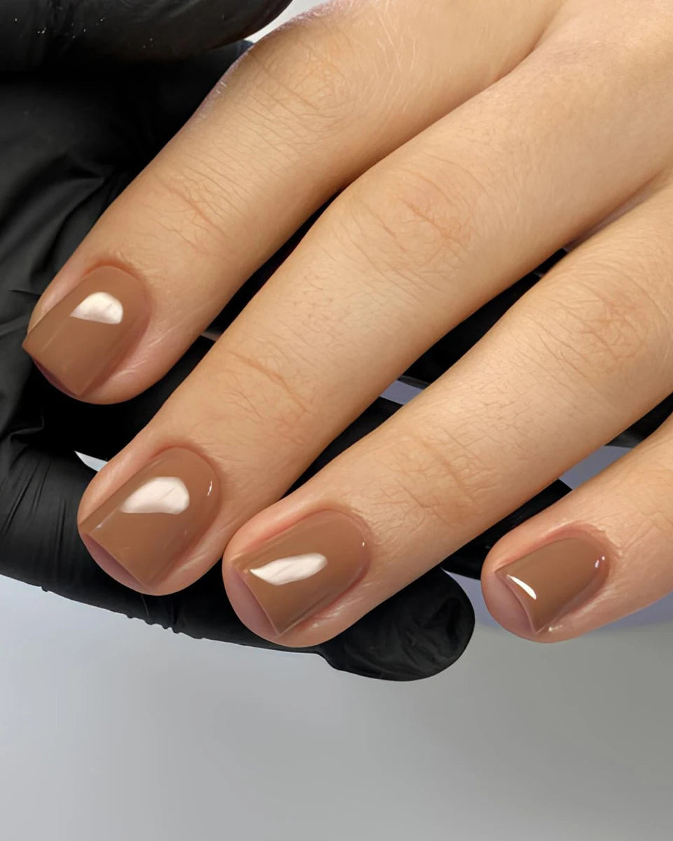 DARK by Rior Gēla nagu laka 154, 6 ml