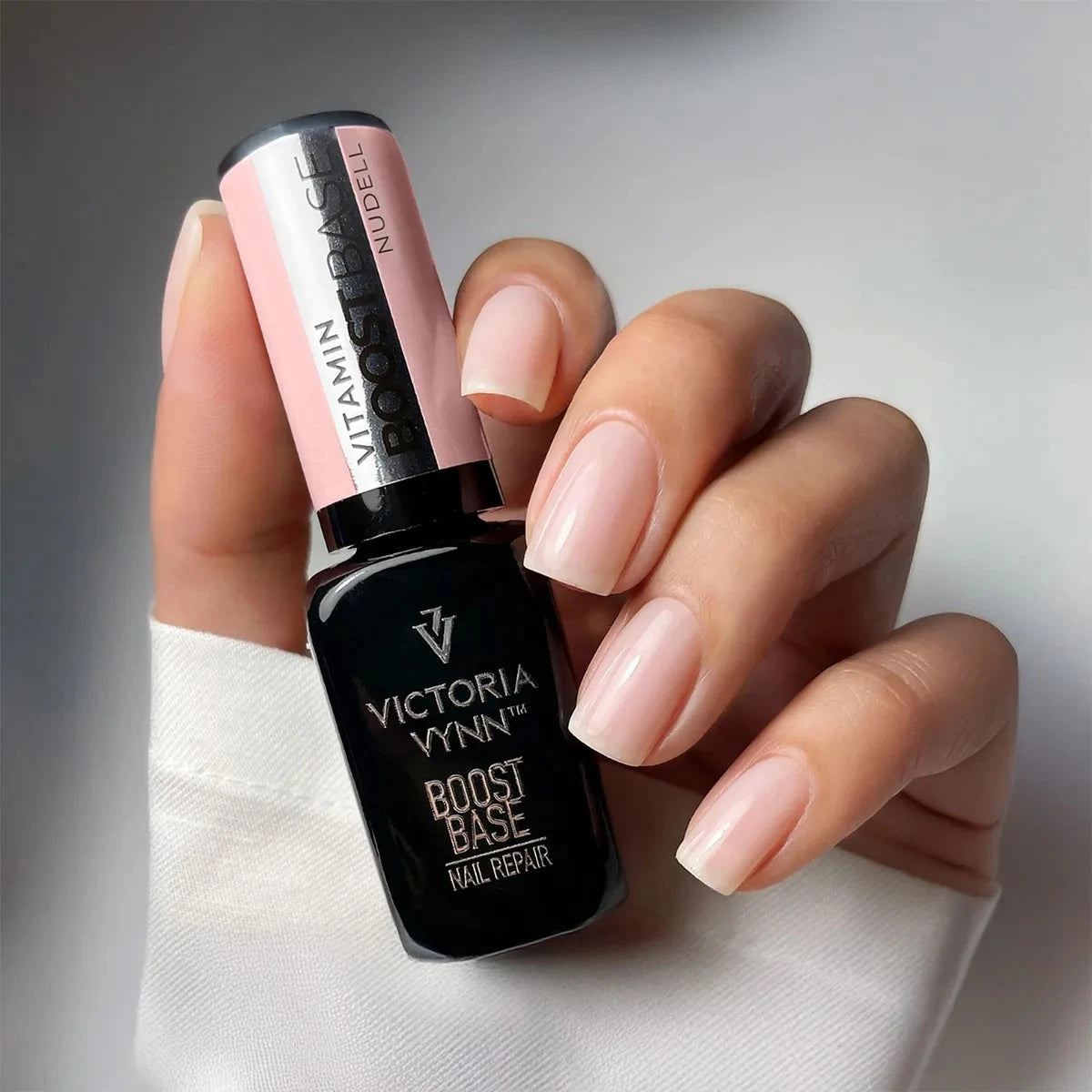 Victoria Vynn Vitamin Boost Base Nudell 8ml