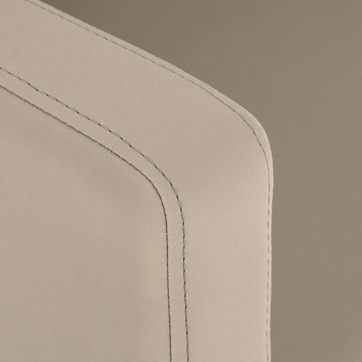Gabbiano Vitoria hairdressing chair grey-beige