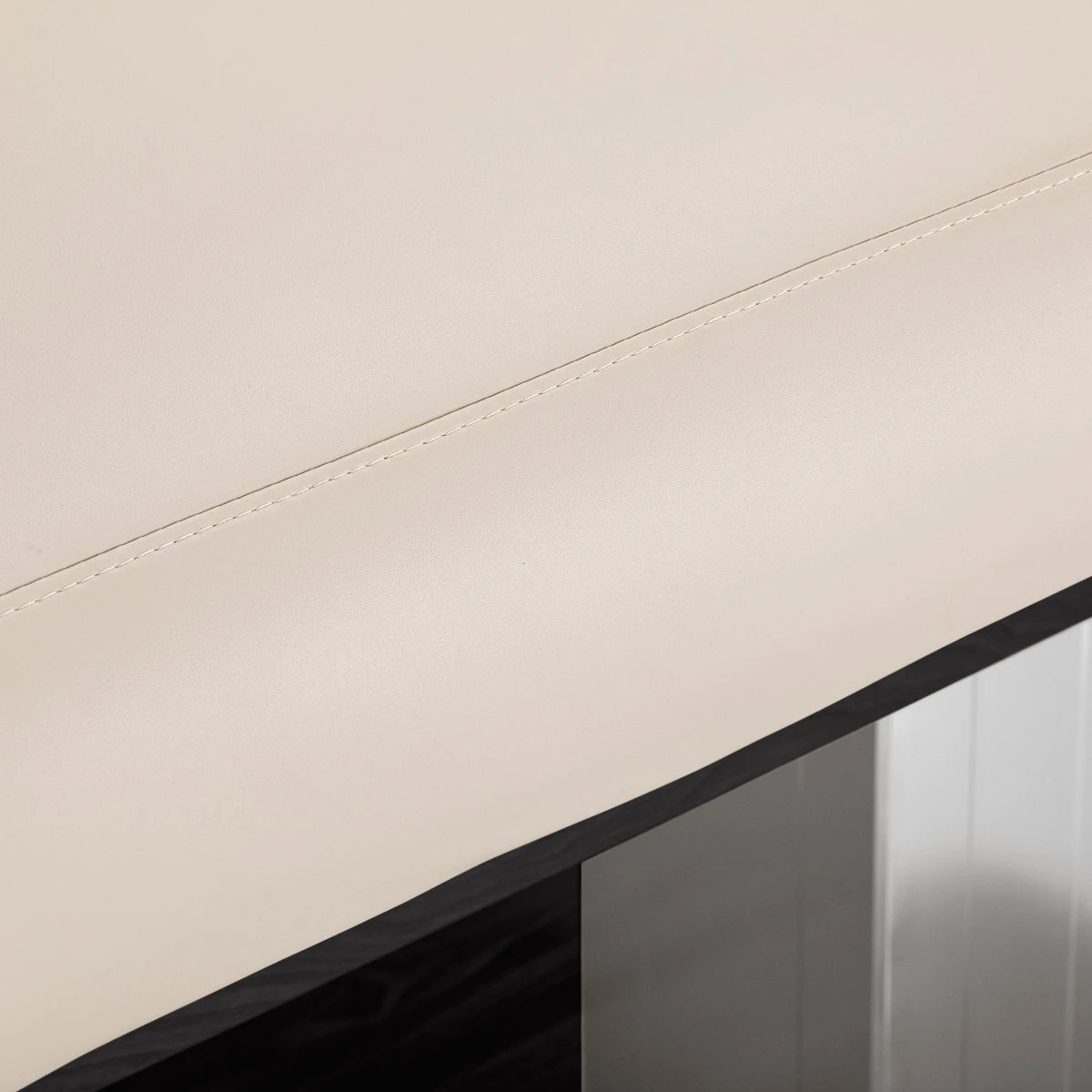 SPA kušete Sillon Comfort, krēmkrāsa ar melnu pamatni