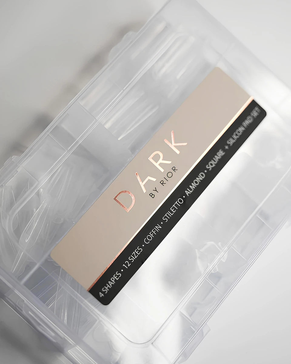 DARK by Rior Nagelformen-Set mit Schablonen