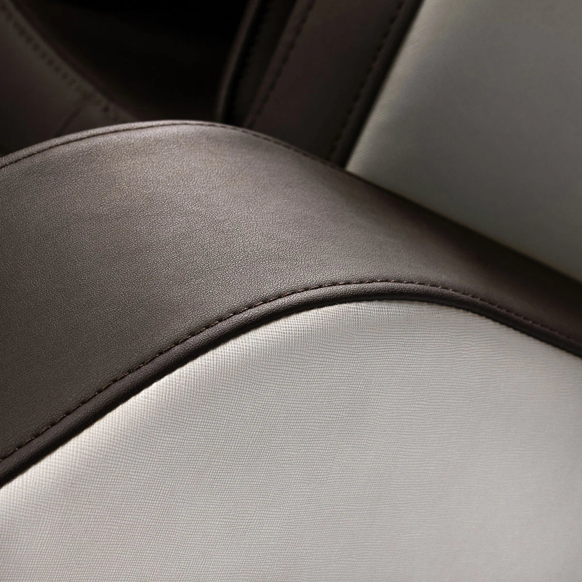 Массажное кресло Sakura Comfort Plus 806 коричневое