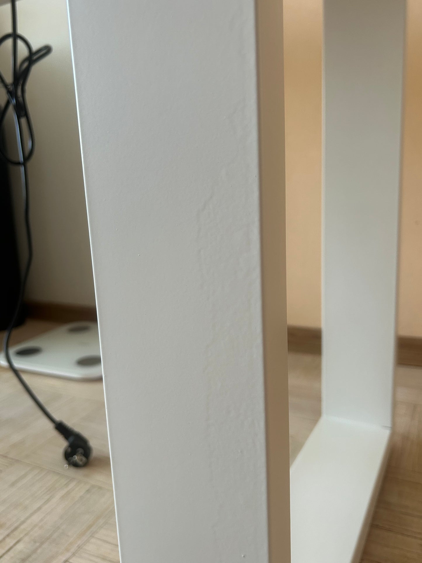 Cosmetic desk with extractor fan G031 white (2.class with small defect)