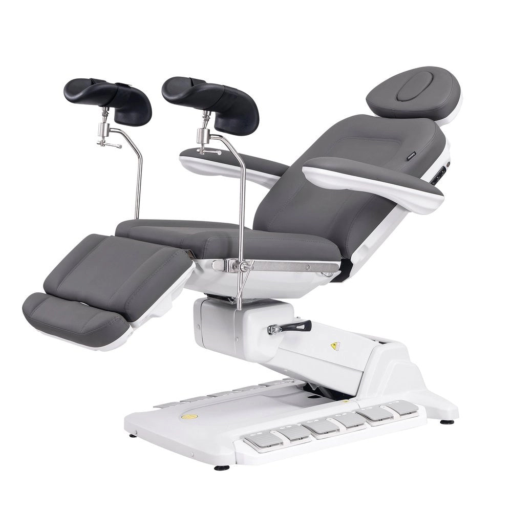 SIMUS GYN – Electric gynecological chair with 4 independent motors, upholstered in PU Gray color, with gynecological stirrups.