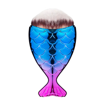 The brush for dusting the fish powder violet-blue