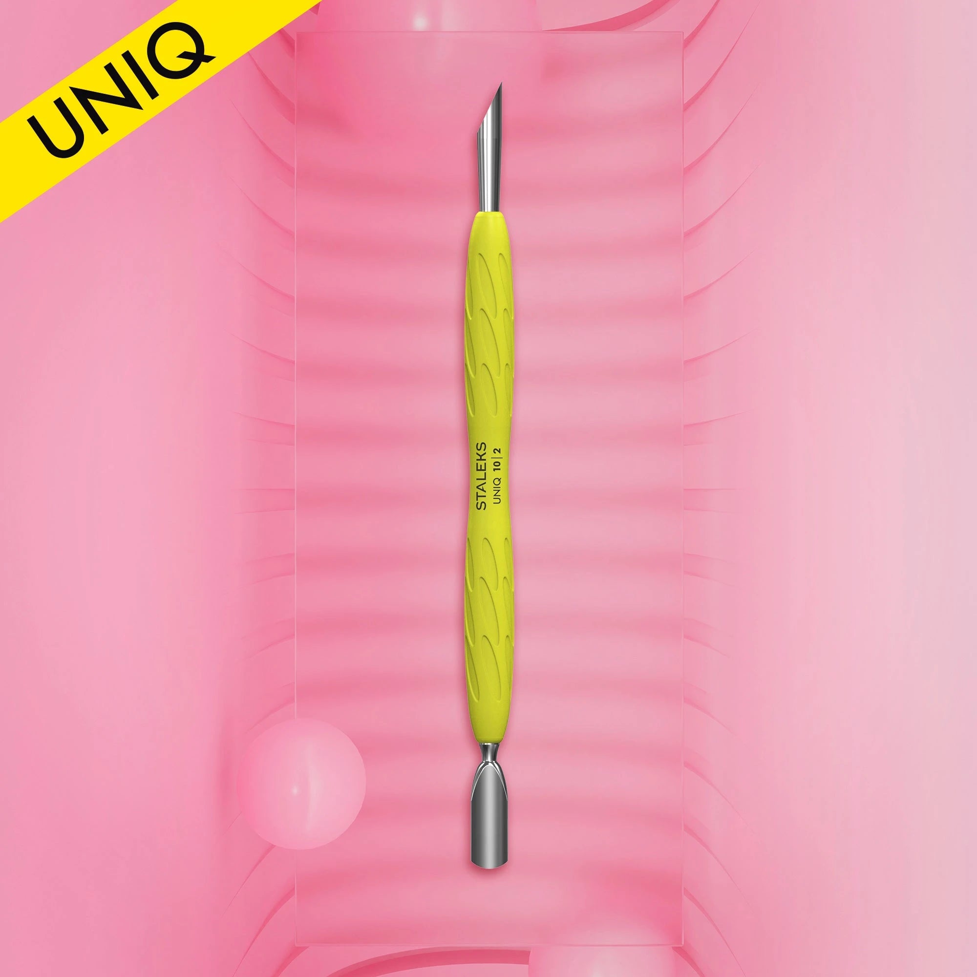 Manicure pusher Gummy with yellow silicone handle UNIQ 10 TYPE 2 (rounded narrow and beveled pusher)