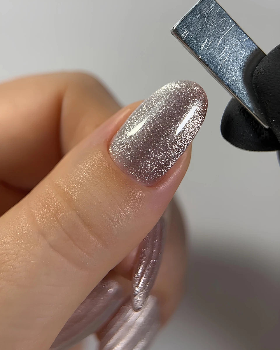 DARK by Rior Cat Eye geellakk 10, 10 ml