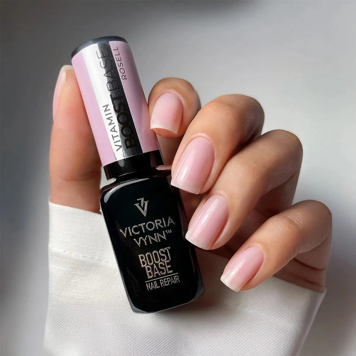 Victoria Vynn Vitamin Boost Base Rosell 8ml