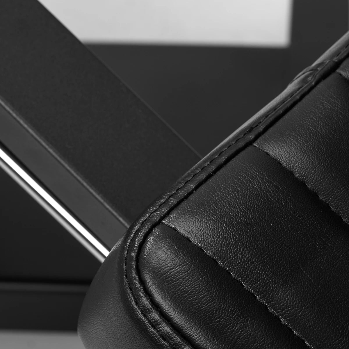 Pro Ink 611 Tattoo Chair, Black