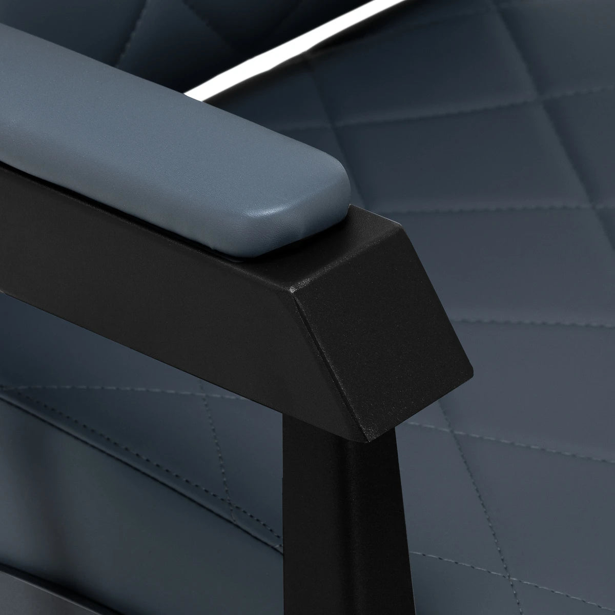 Gabbiano barber chair Bruno with black frame Graphite