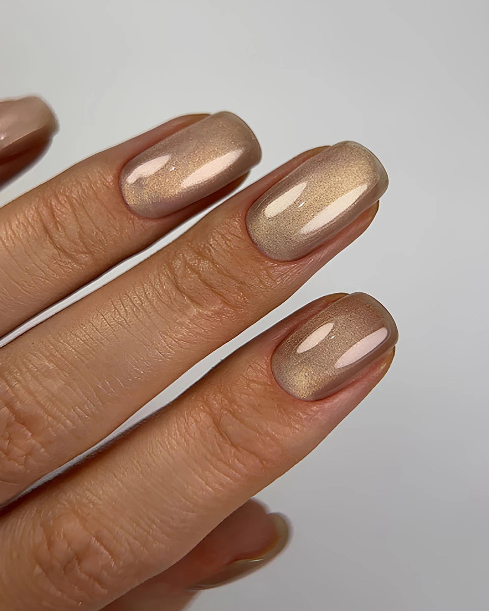 DARK by Rior Cat Eye hibridinis nagų lakas 12, 6 ml