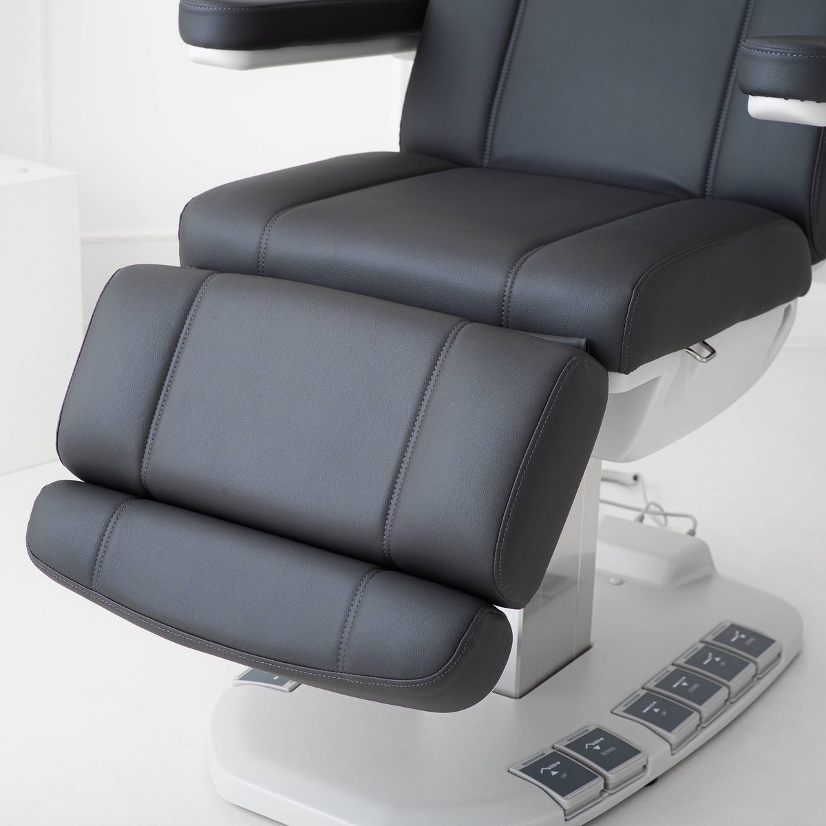 Electric beauty chair Evia One Graphite