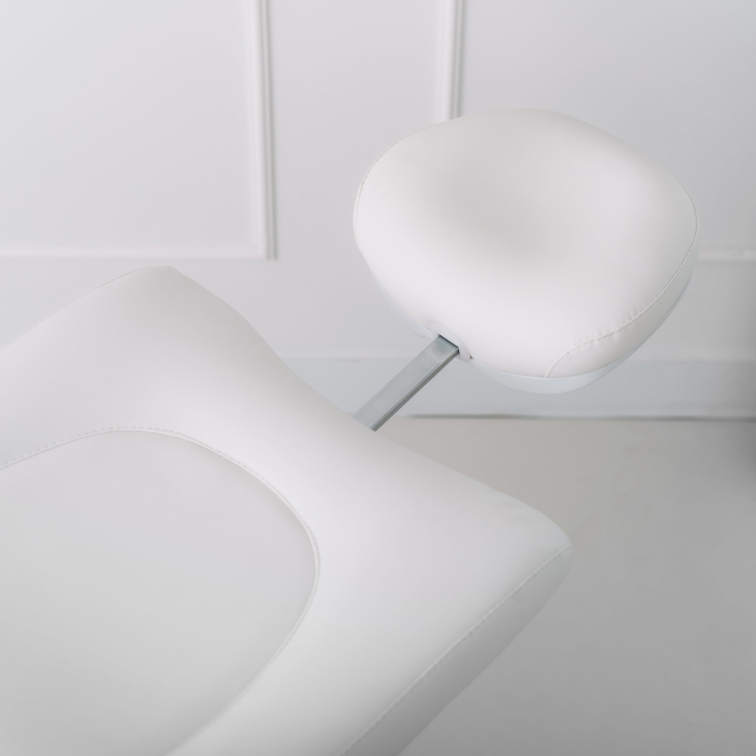 Electric beauty chair Sorina PRO 5 Touch Core k301 White