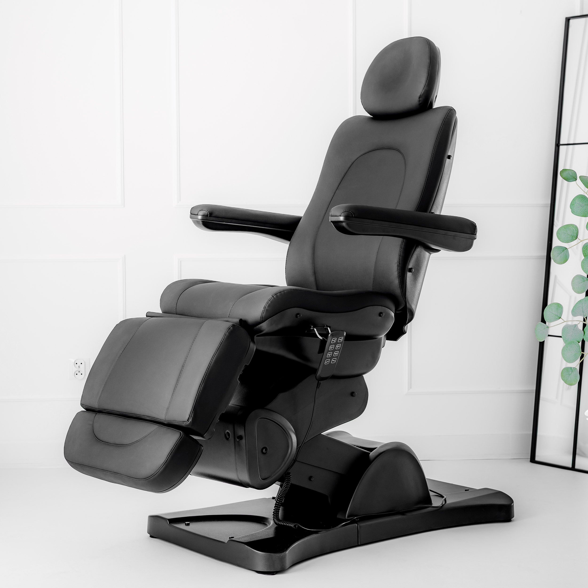 Electric beauty chair Sorina PRO 5 Touch Core k315 Black