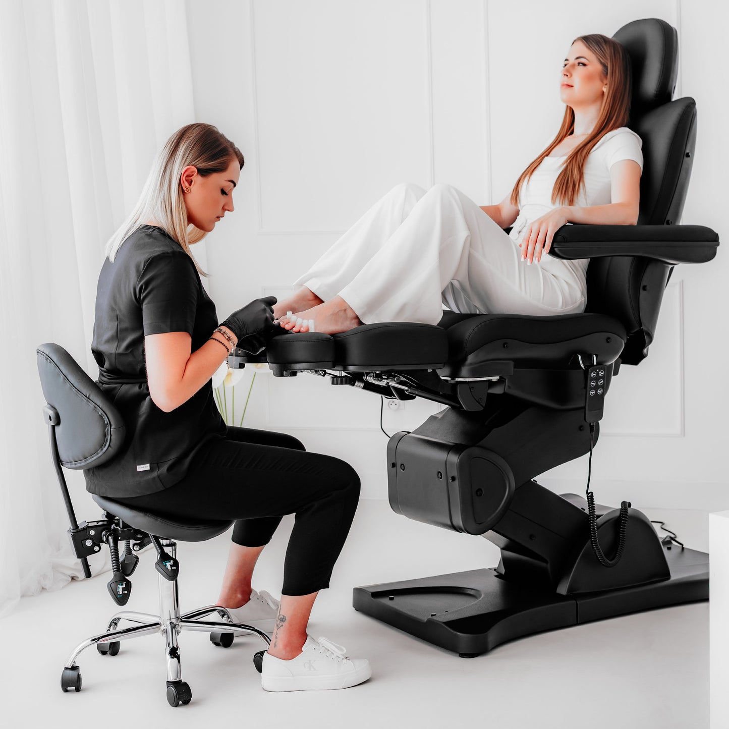 Electric beauty chair Sorina PRO 7 P Touch Core k315 Black