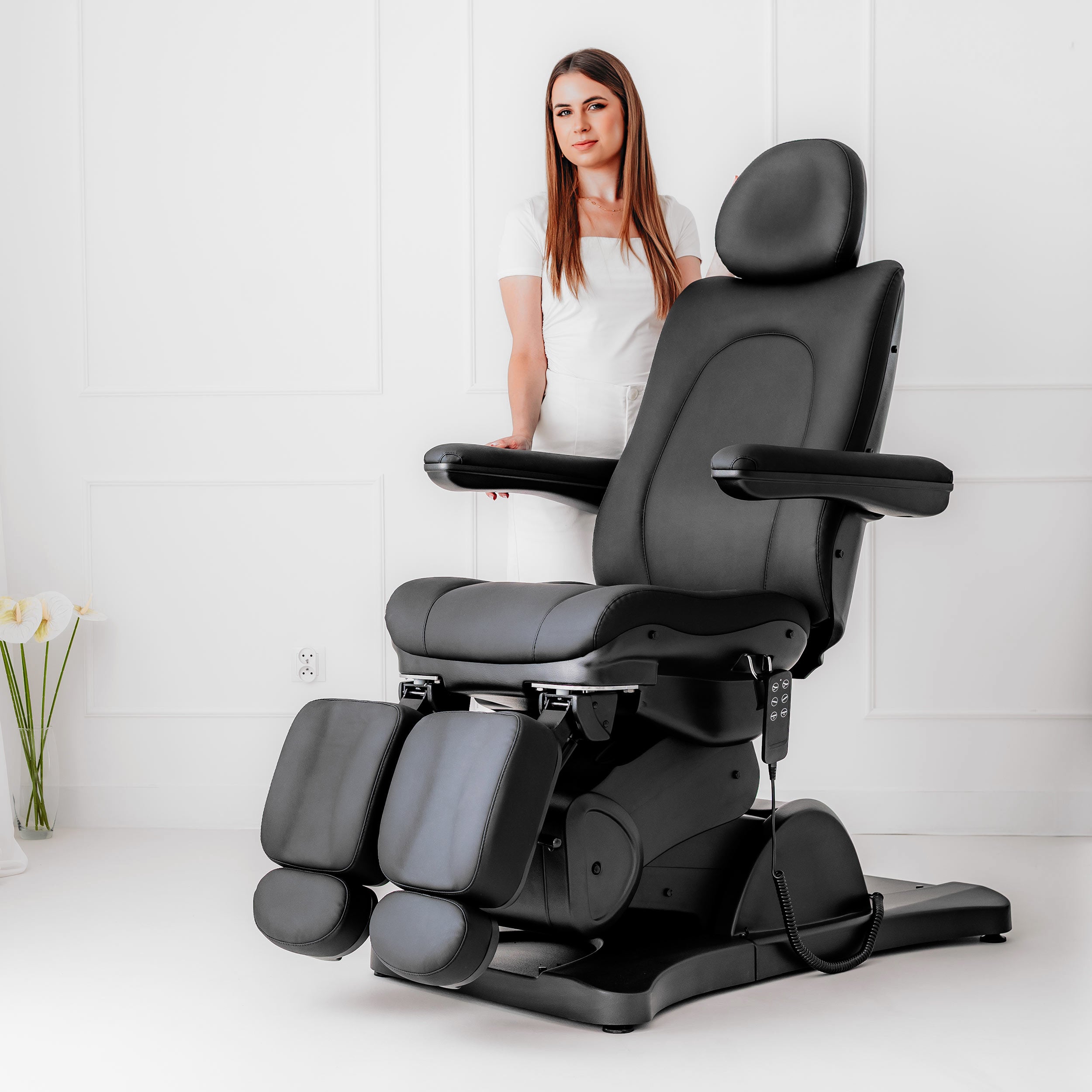 Electric beauty chair Sorina PRO 7 P Touch Core k315 Black