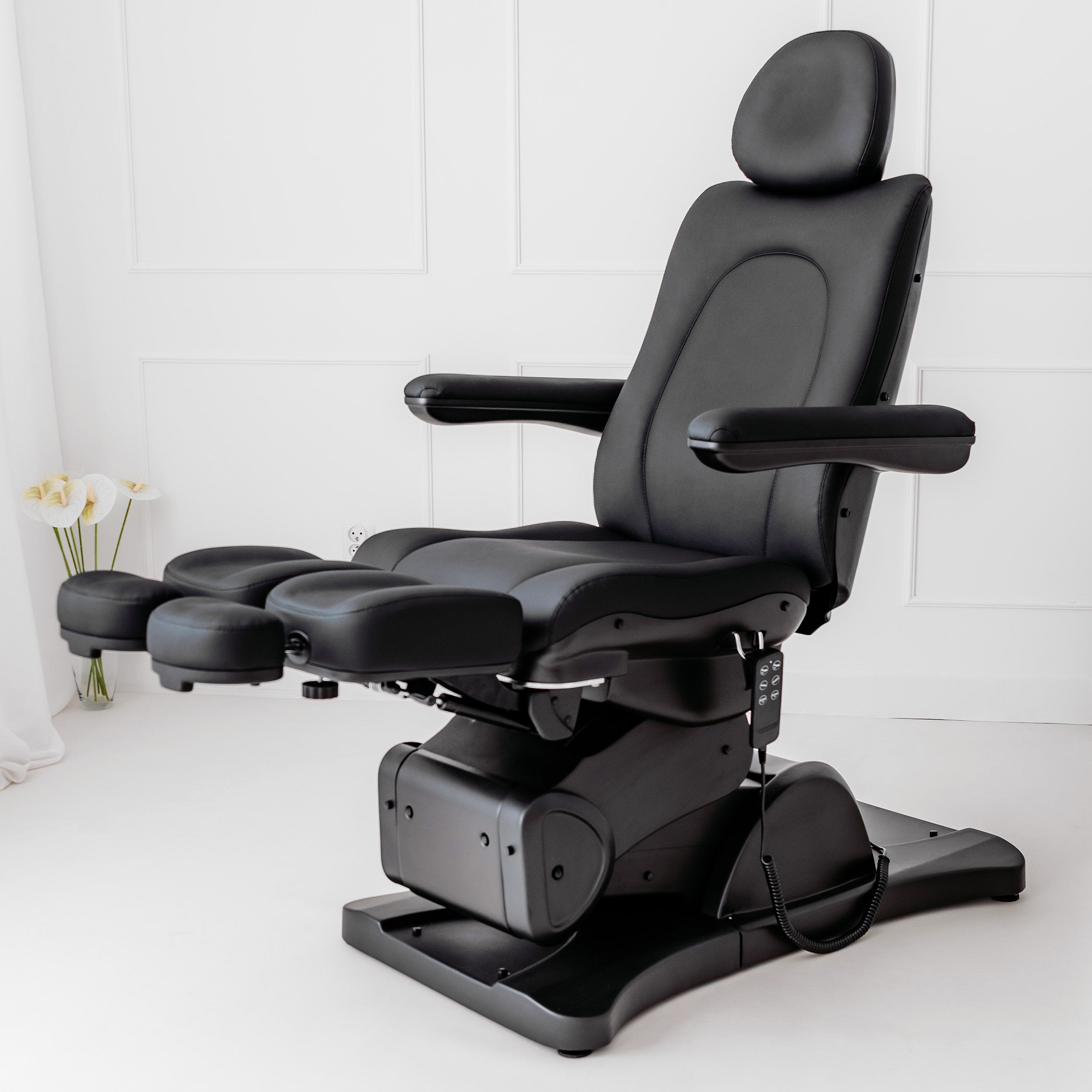 Electric beauty chair Sorina PRO 7 P Touch Core k315 Black