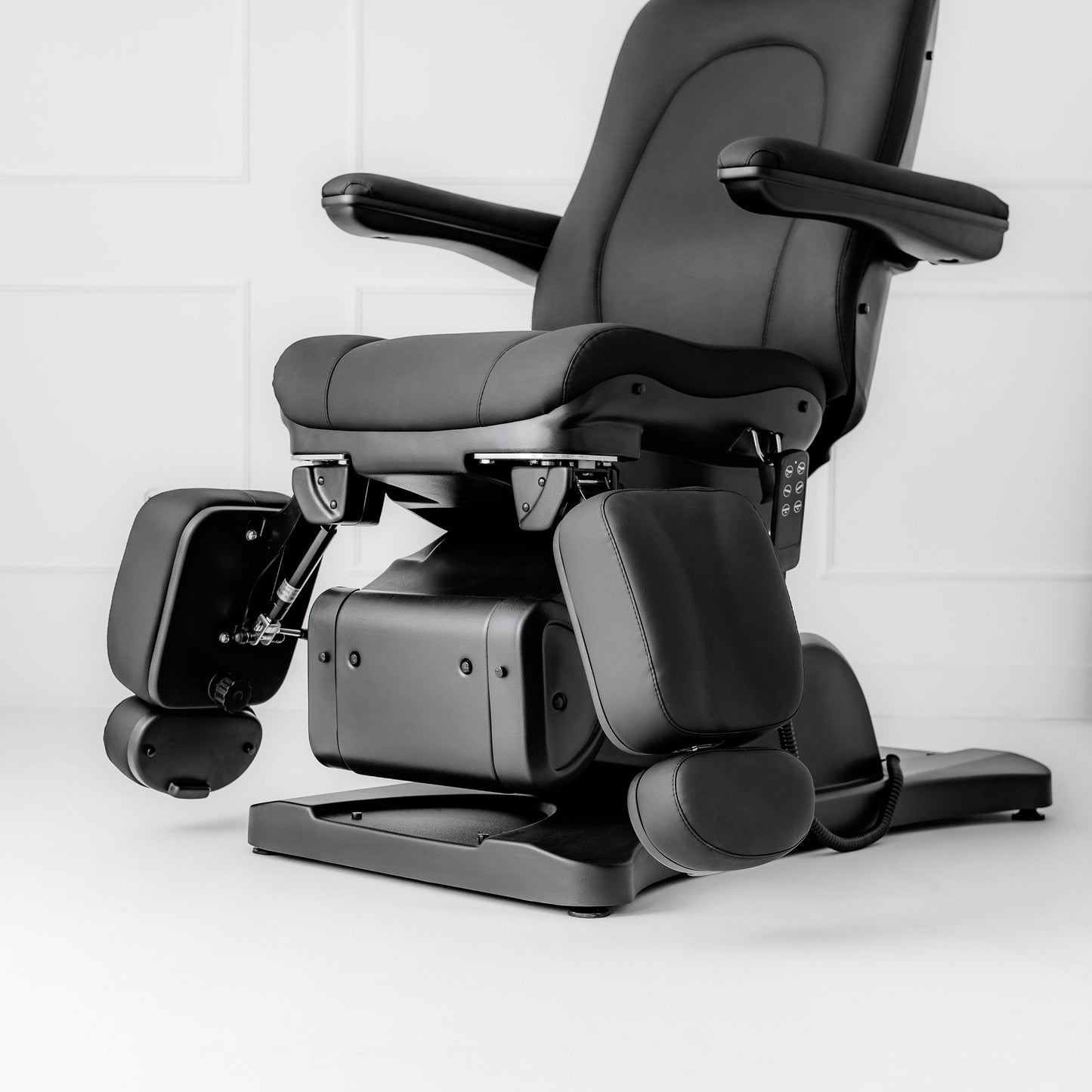 Electric beauty chair Sorina PRO 7 P Touch Core k315 Black