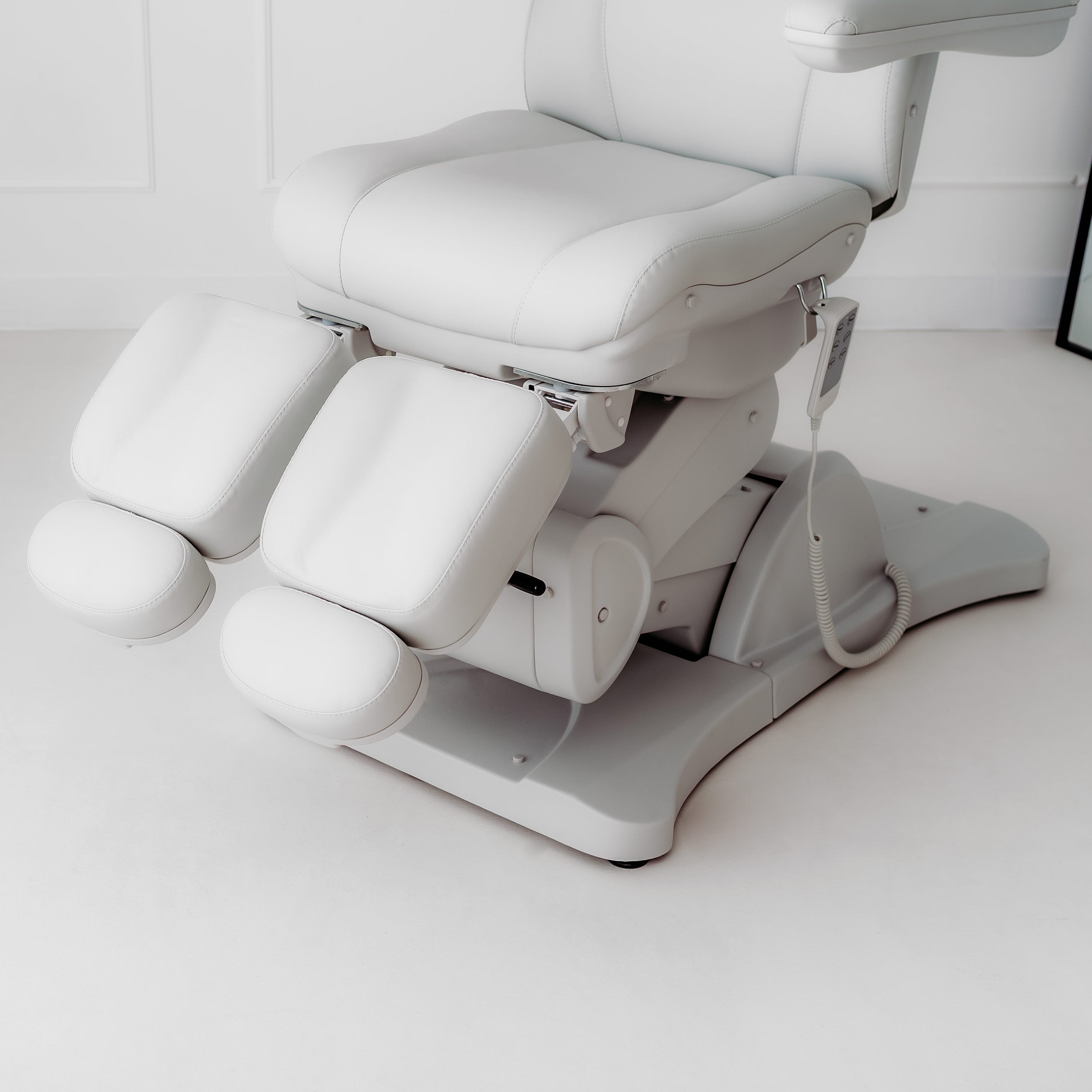 Electric beauty chair Sorina PRO 7 P Touch Core k329 Grey