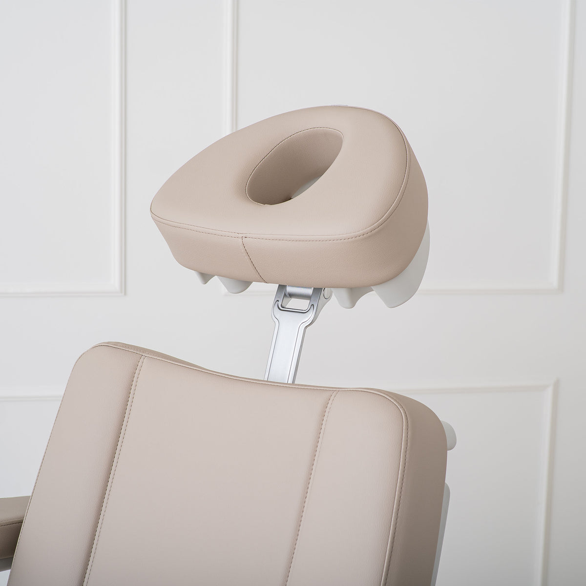 Elektrické pedikérské křeslo Evia Lift P, latte