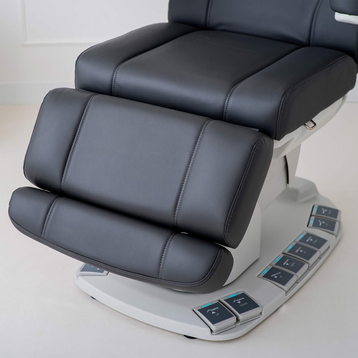 Электрическое косметологическое кресло Evia Pro Graphite, 4 мотора