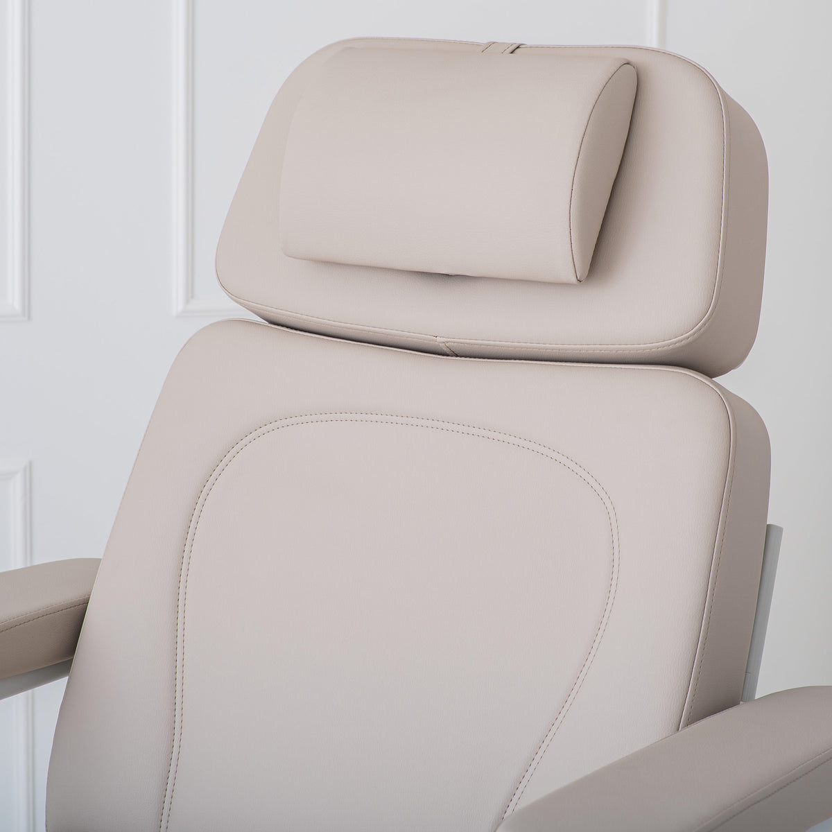 Evia Pro Latte – premium electric beauty chair, 4 motors