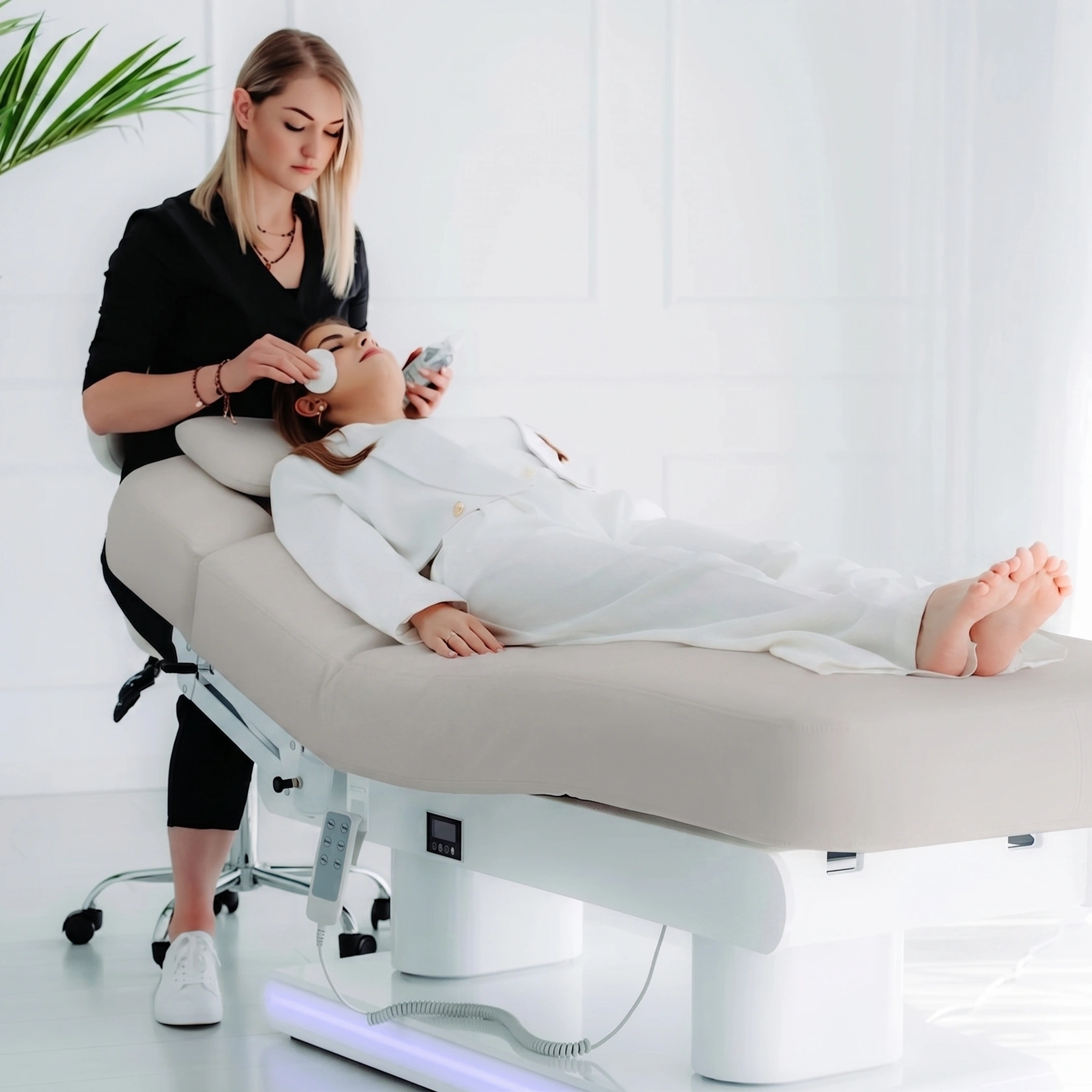 Luxury beauty bed Eterna Grey with 4 motors, Gentle Flex k922 Grey
