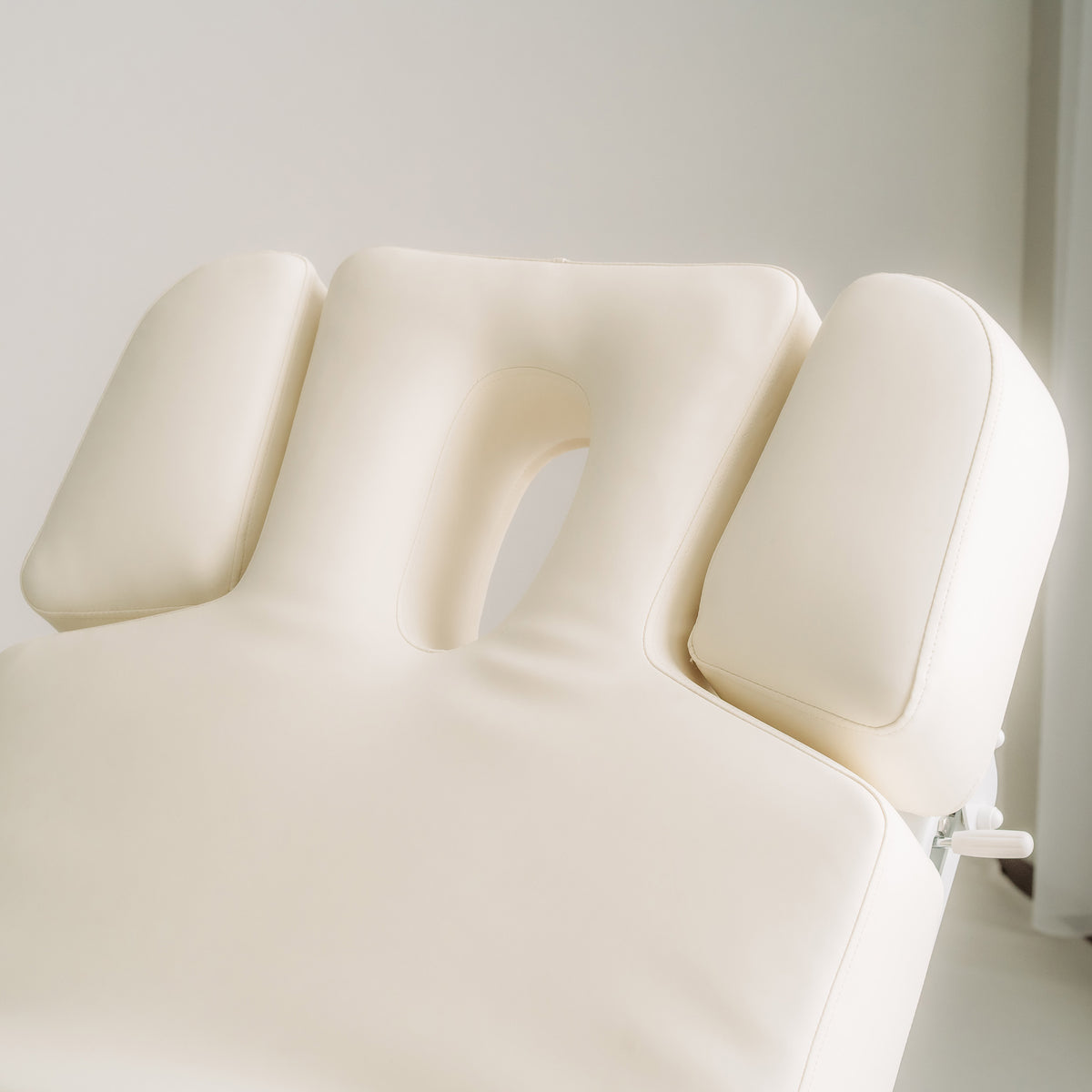 Melia White – Elektrische SPA-Kosmetikliege mit Heizung und 4 Motoren
