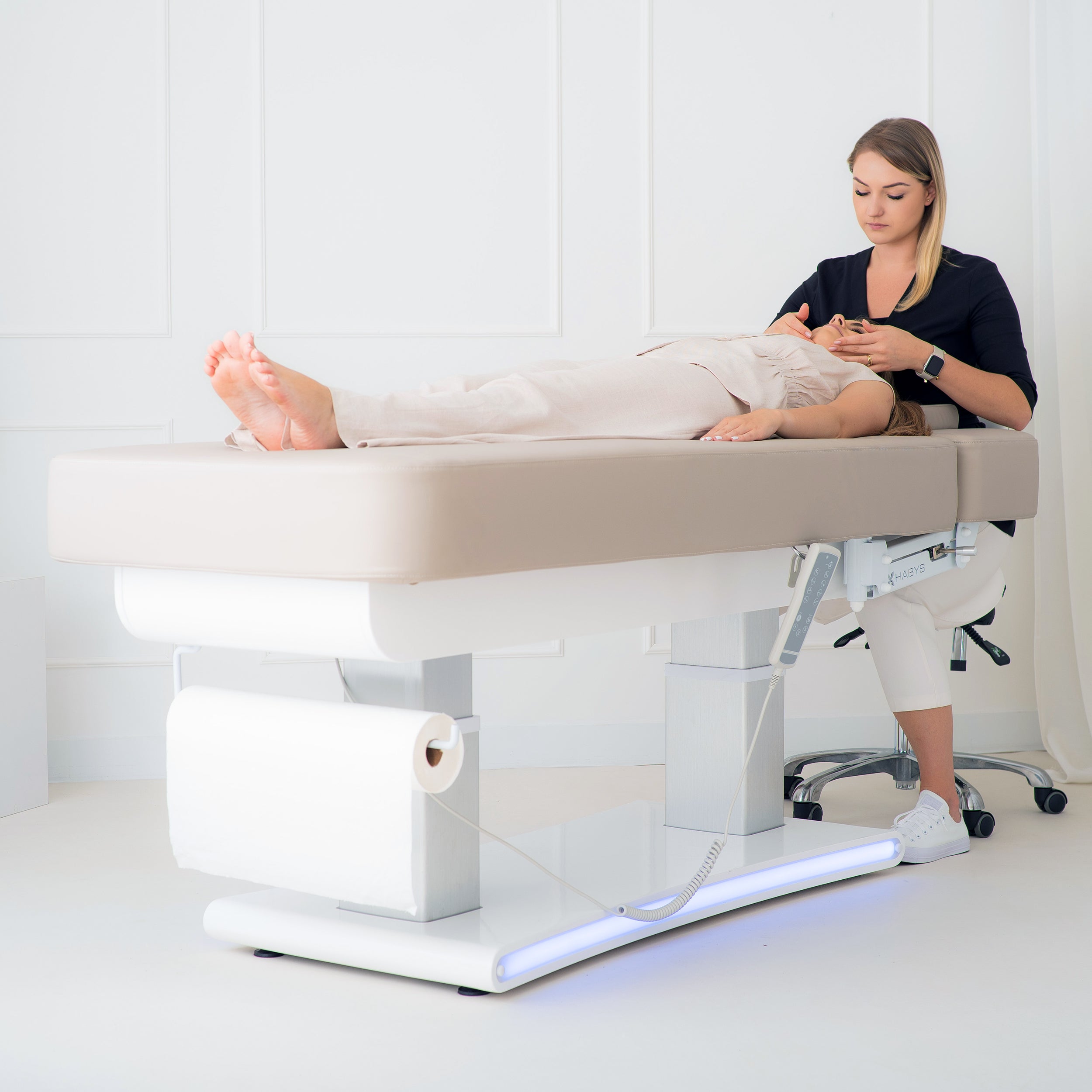 Prestia Grey electric beauty bed | Habys