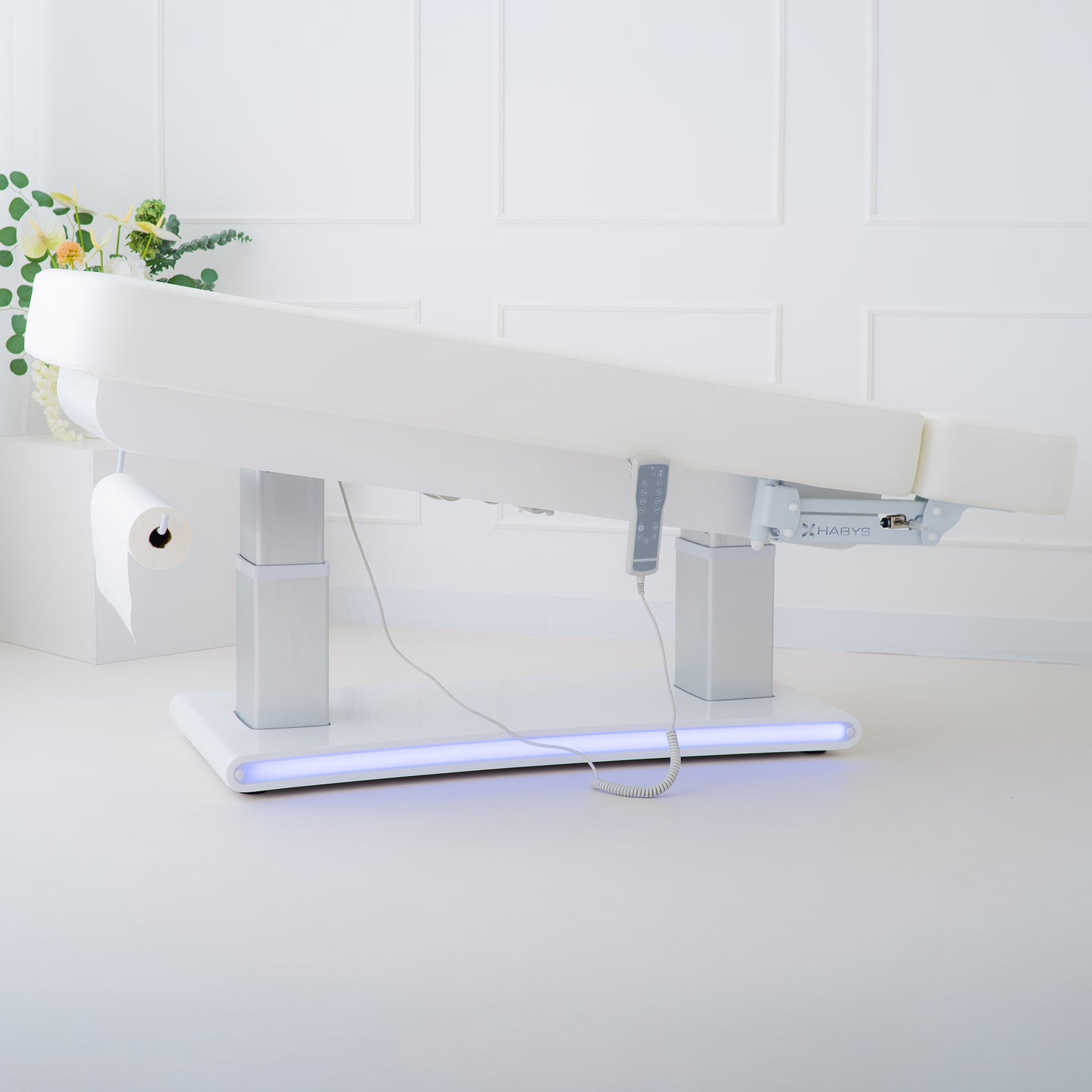 Prestia White electric beauty bed | Habys
