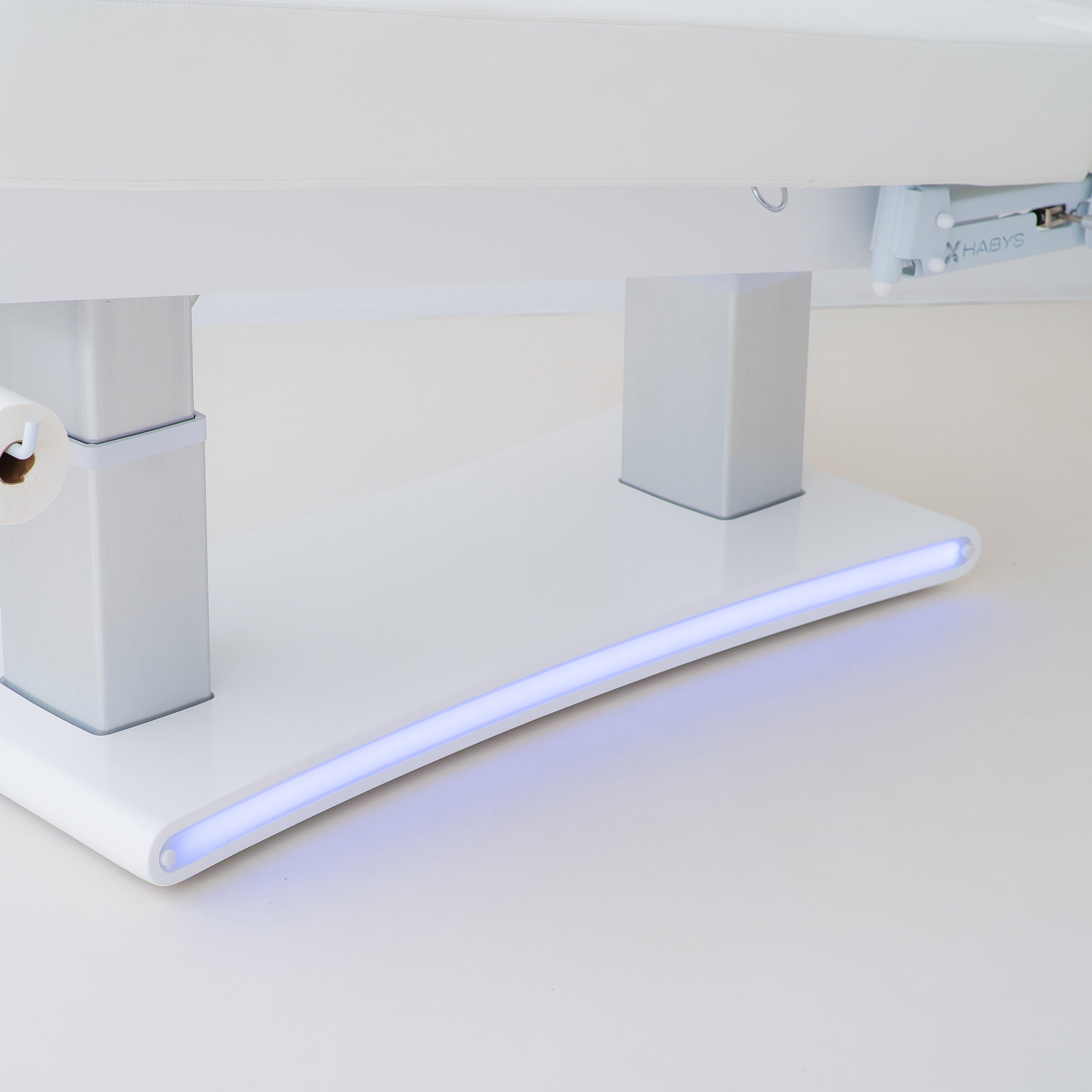 Prestia White electric beauty bed | Habys