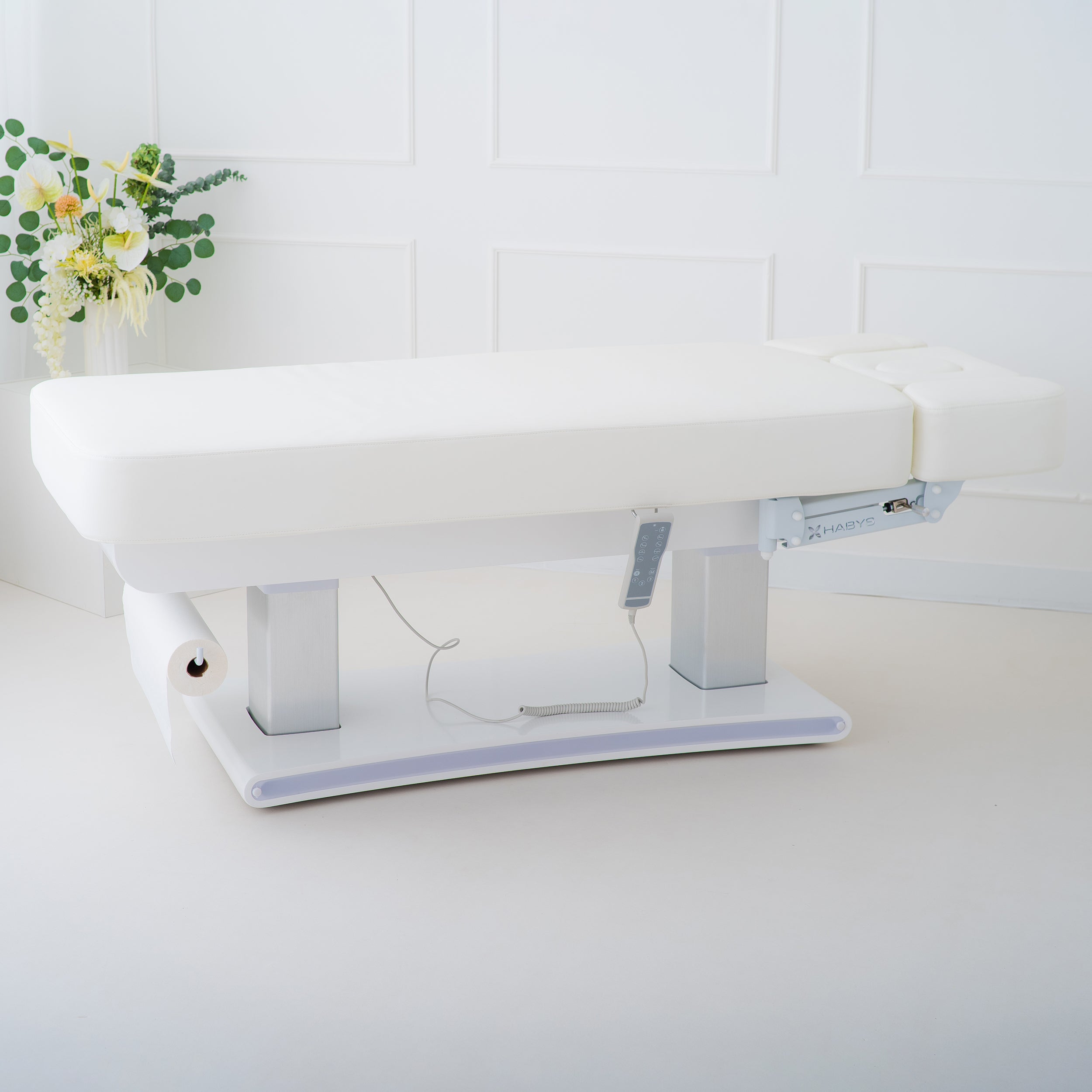 Prestia White electric beauty bed | Habys