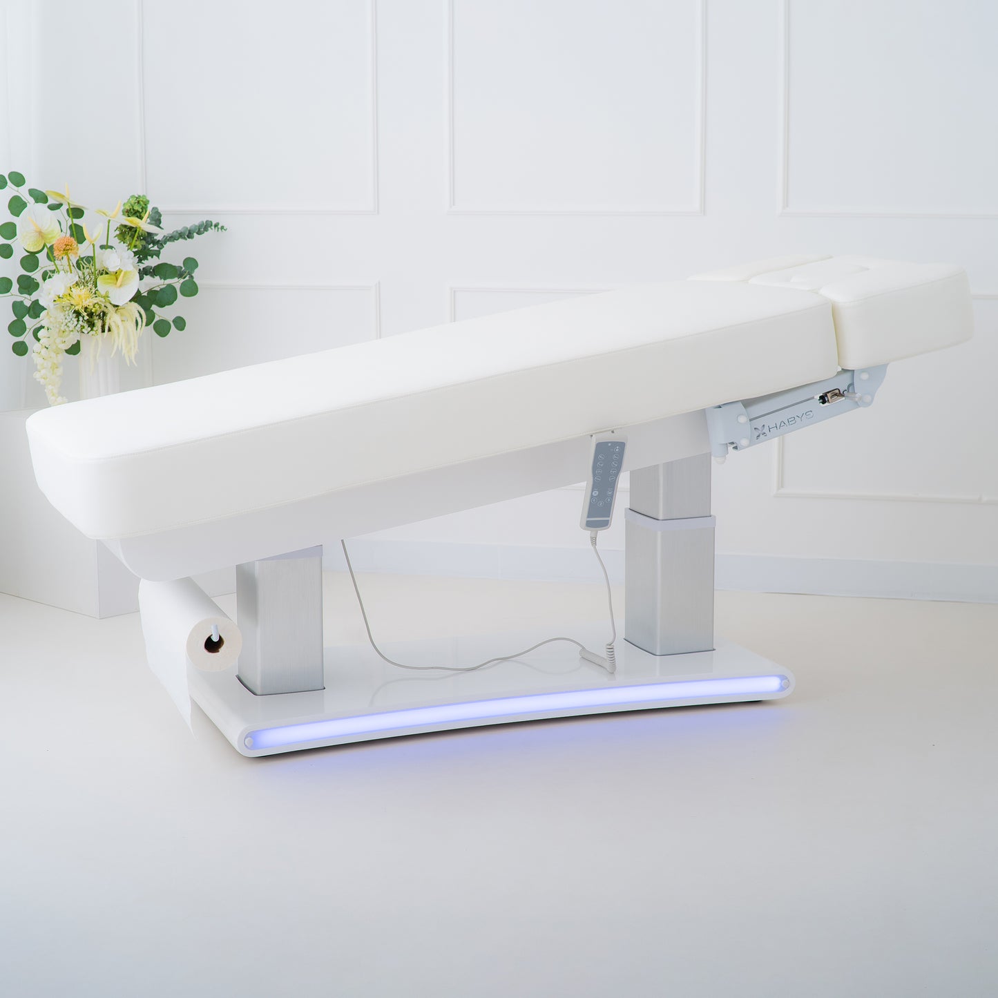Prestia White electric beauty bed | Habys
