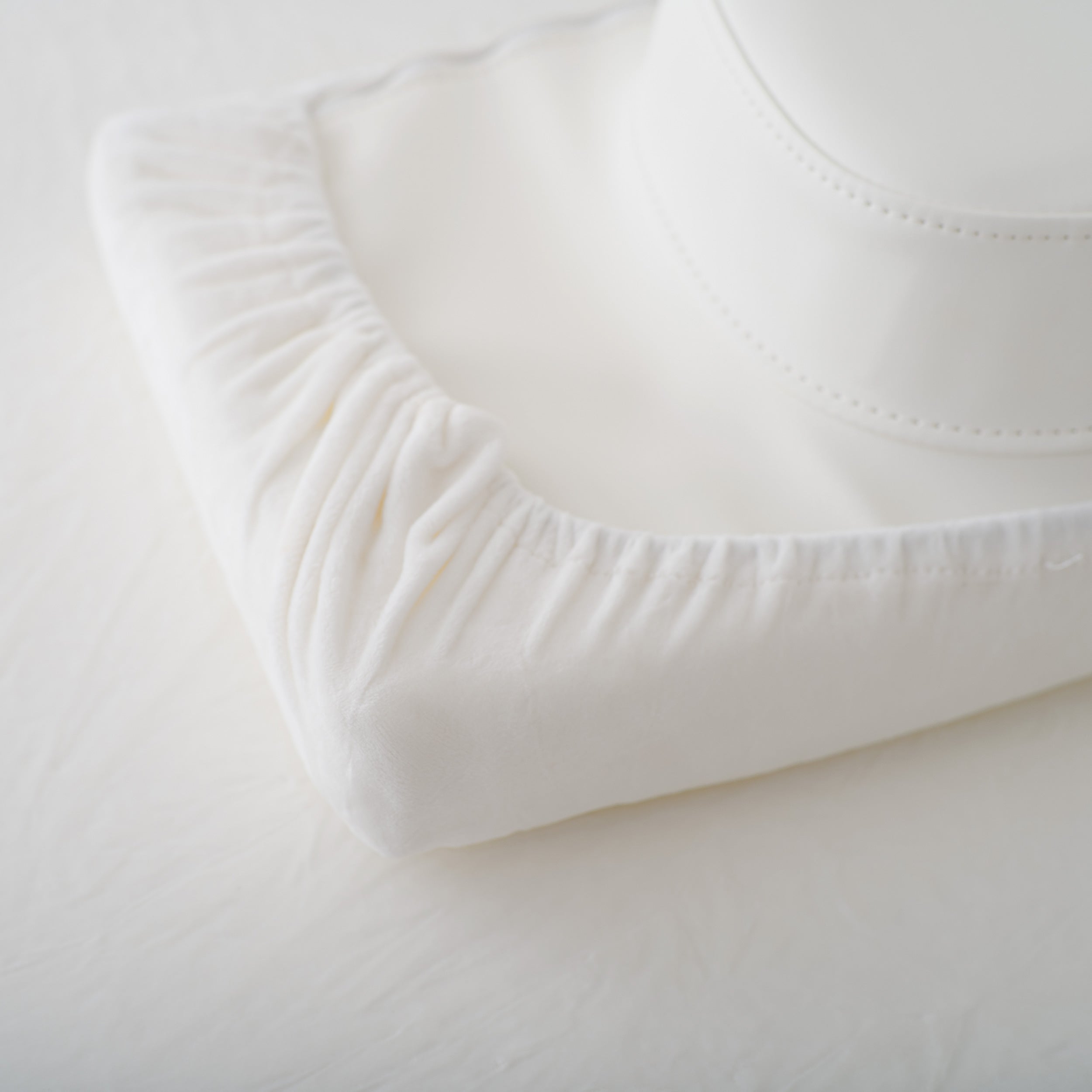 Prestia White Velour Sheet Set | Habys
