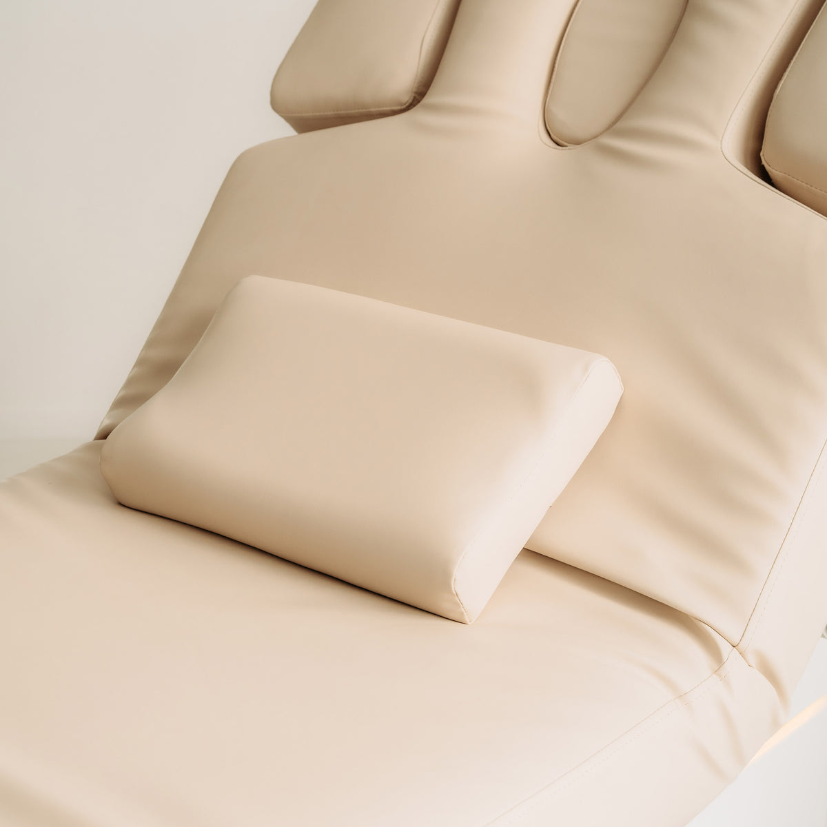 Vellia Beige – Electric SPA Bed with Heating and Storage