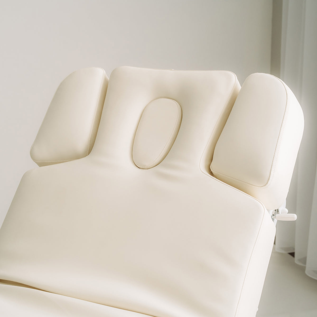 Vellia White – Electric SPA Bed with Heating and Storage